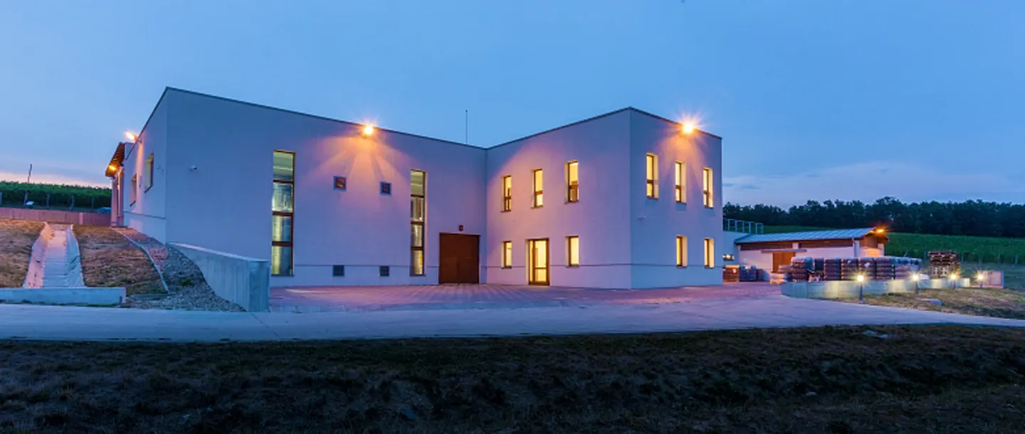 Vinca Carastelec Winery