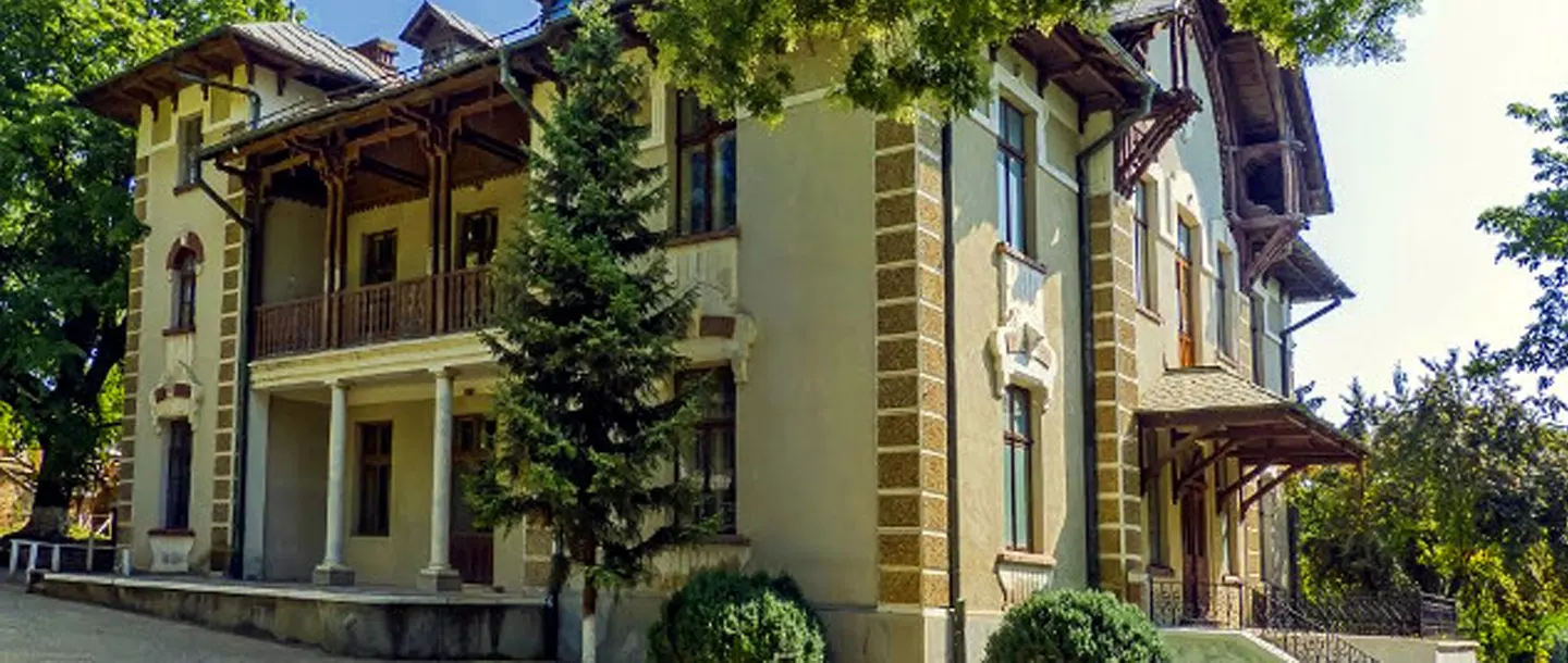 Wines of Romania - Wine Tourism - Casa de Vinuri Cotnari